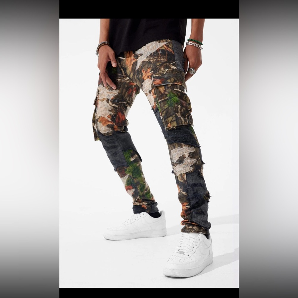 Jordan Craig Black and Green Cargo Pants Distinctive Design